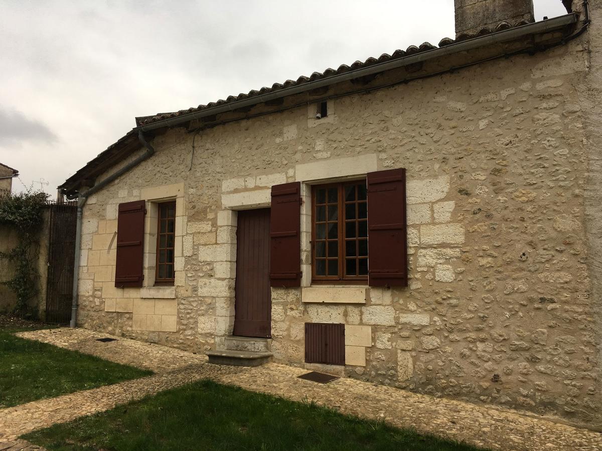 Au Pied du Chateau Bourdeilles Extérieur photo